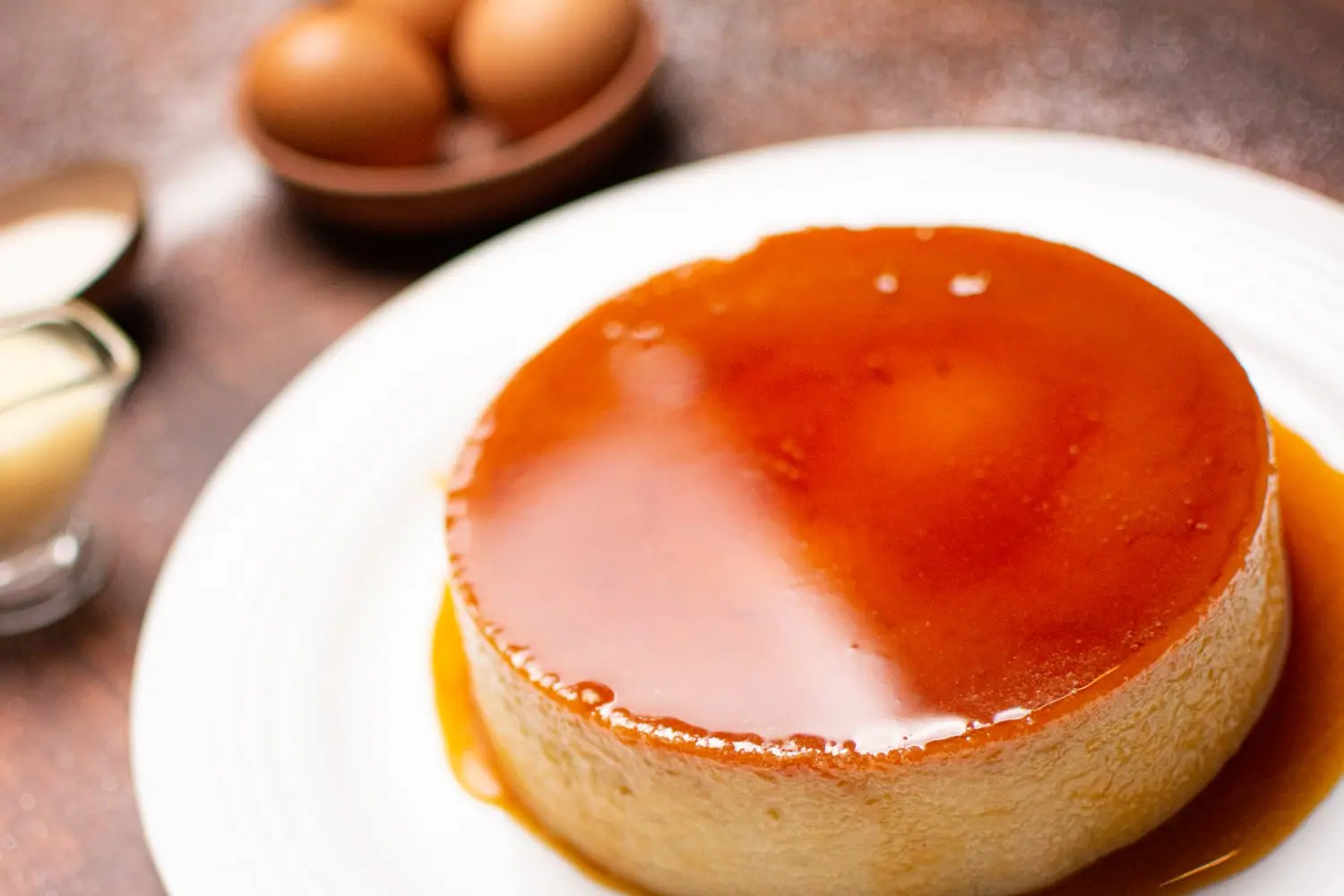 Flan: sekrety idealnego deseru karmelowego