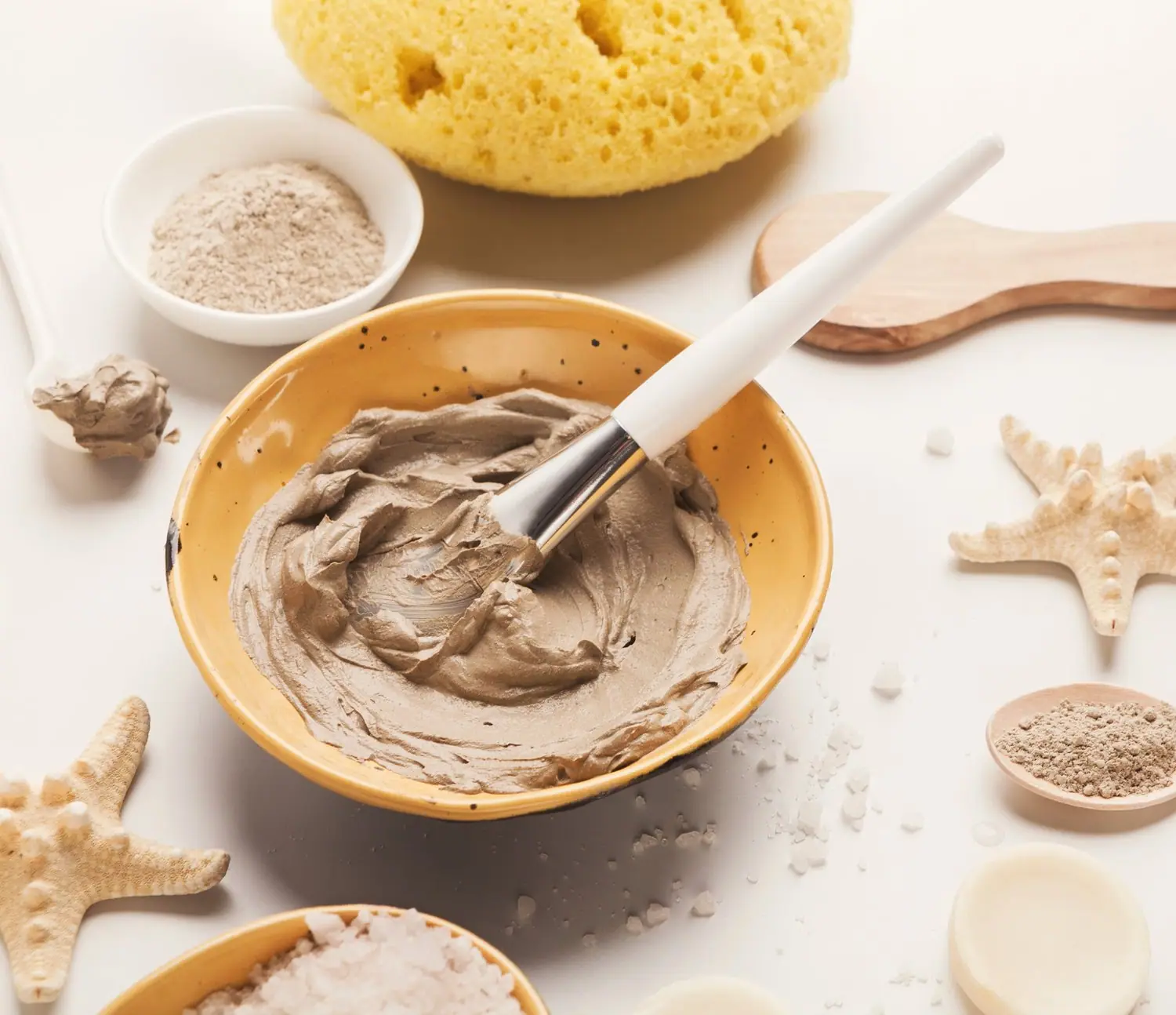 Pielęgnacja skóry glinką aztecką: naturalne sposoby